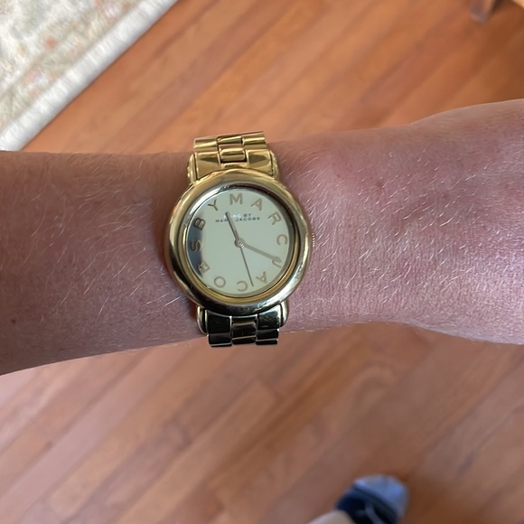 Gold Marc by Marc Jacobs watch - Picture 4 of 5